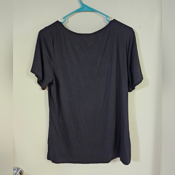 Ayifu Elegant Black Floral Short Sleeve Top - Picture 2 of 9